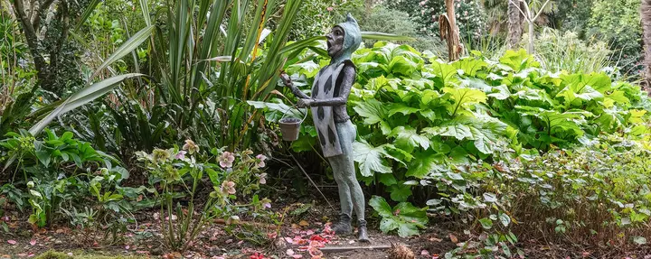 Cheshire Cat Garden Sculpture