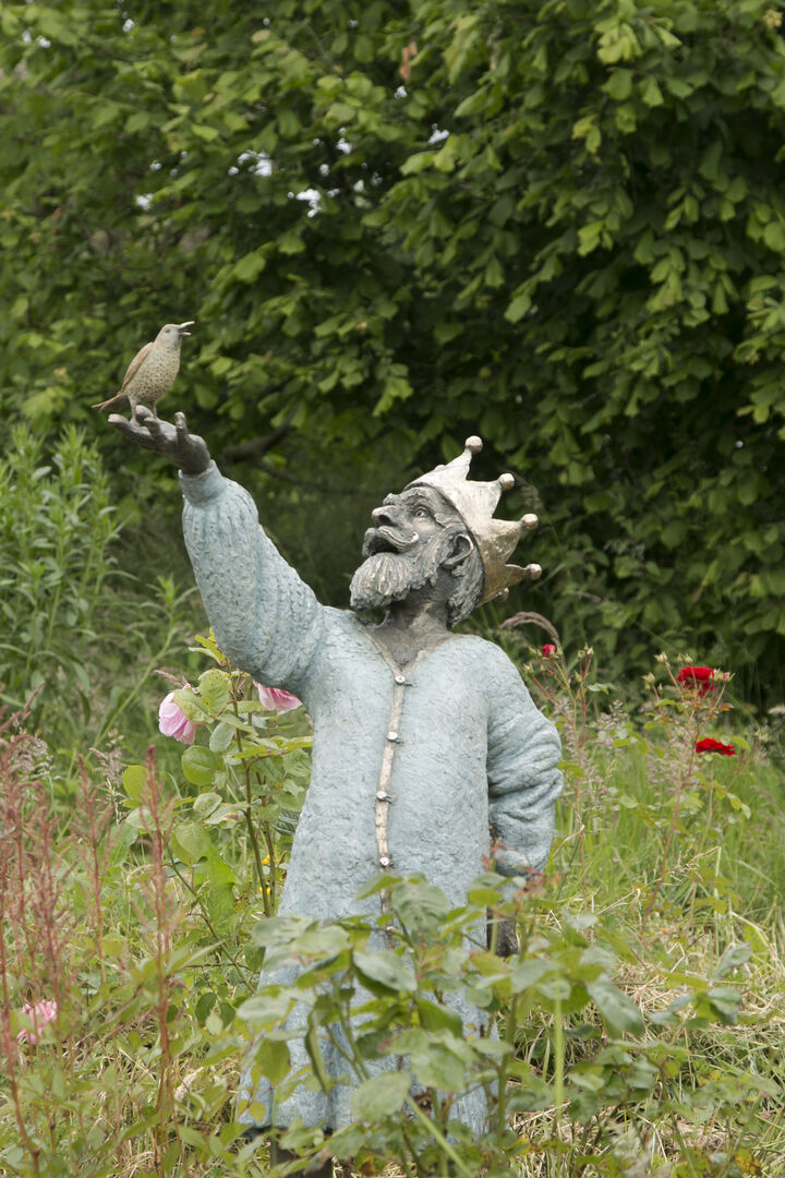 The King and the Songbird - Bronze Garden Sculpture