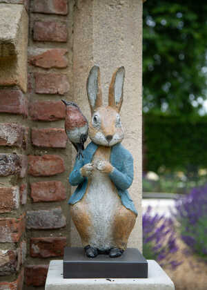 Peter Rabbit and Robin Sculptures Peter Rabbit and Robin Sculptures