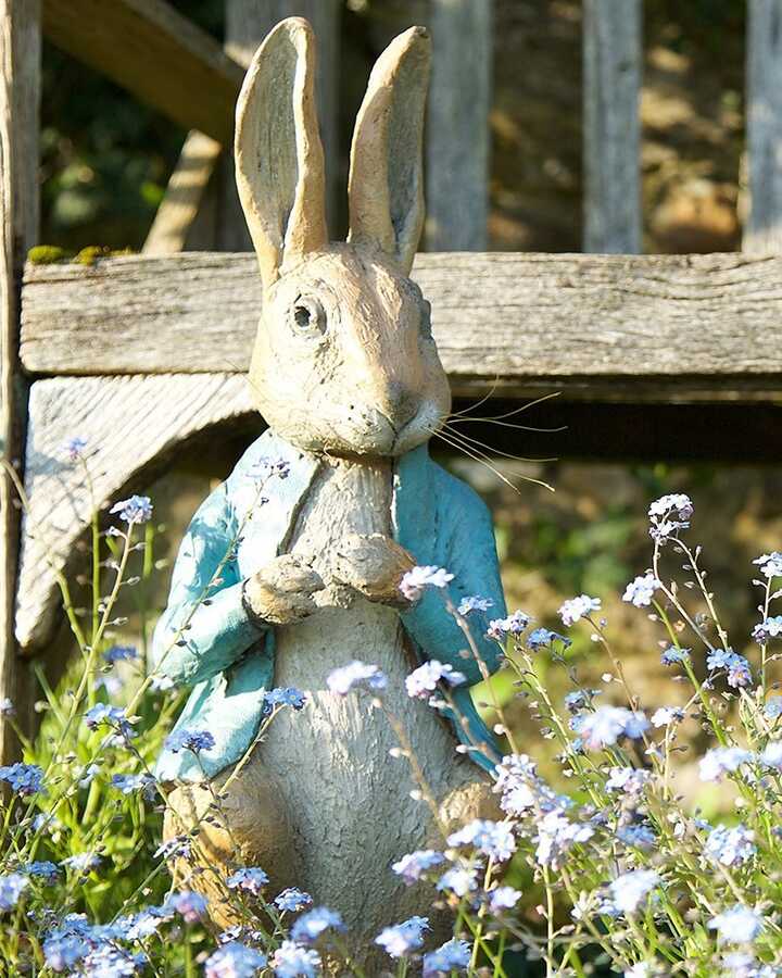 peter rabbit garden sculpture